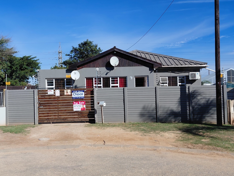 3 Bedroom Property for Sale in Manor Heights Eastern Cape
